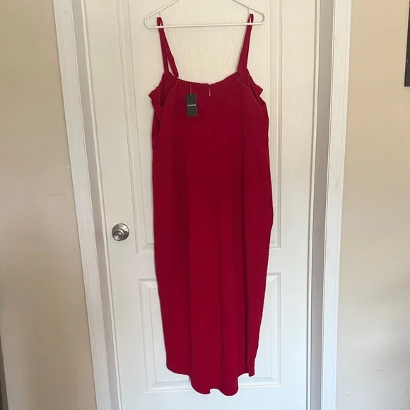 Elegant Red Women's Dress size 18 Torrid NWT - Picture 2 of 5